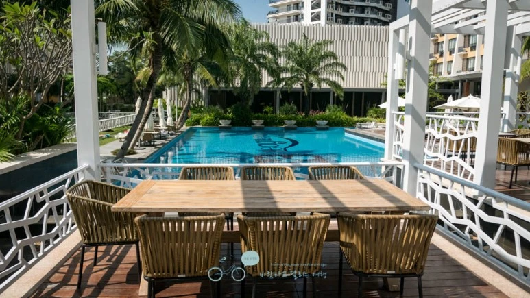 _1040228_Edit-_Wide1080mark%EB%B0%94%EB%9E%8C.jpg?type=w773