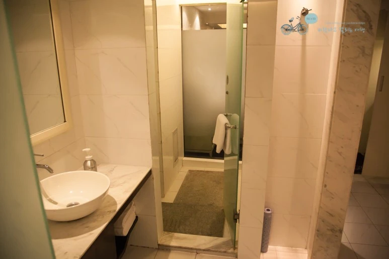 IMG_0464_Wide1080mark%EB%B0%94%EB%9E%8C.jpg?type=w773