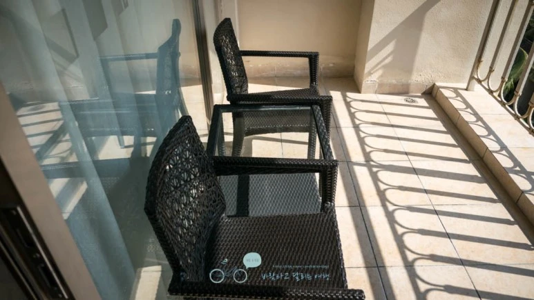 _1040299_Edit-_Wide1080mark%EB%B0%94%EB%9E%8C.jpg?type=w773