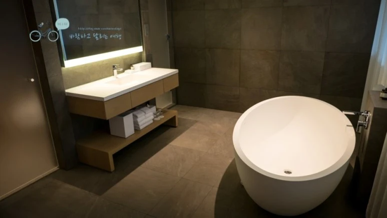 _1040953_wide1080mark.jpg?type=w773