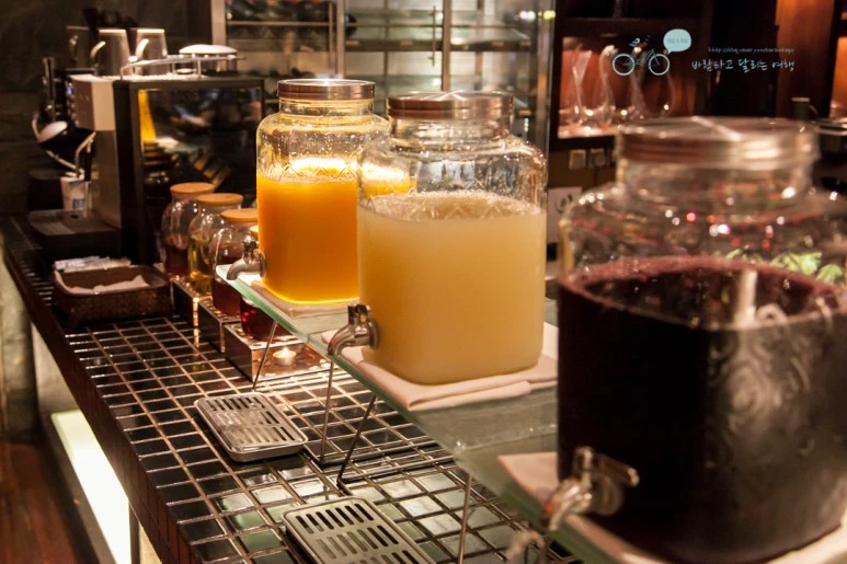 IMG_0593_Wide1080mark%EB%B0%94%EB%9E%8C.jpg?type=w773