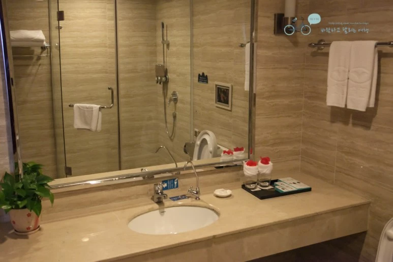 IMG_0146_Wide1080mark%EB%B0%94%EB%9E%8C.jpg?type=w773