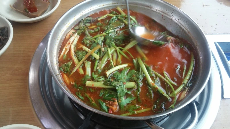 265A0E4F574598A32BB792