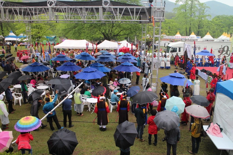 27405445572C3C09240F98