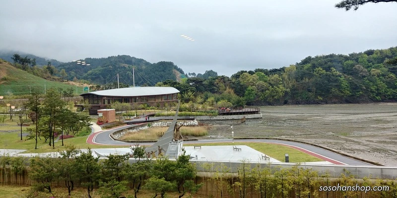 991E98365AD3F1892EAFDA