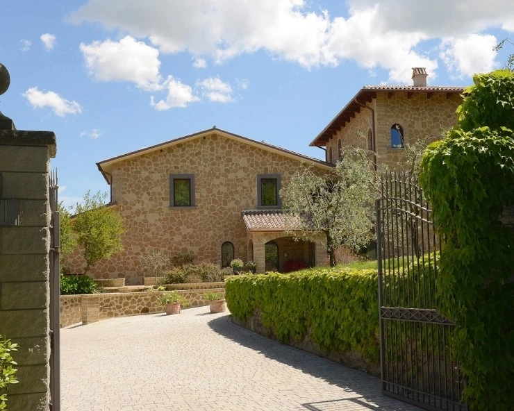 Villa-Gualtieri-Altarocca-Wine-Resort-2.jpg?type=w2