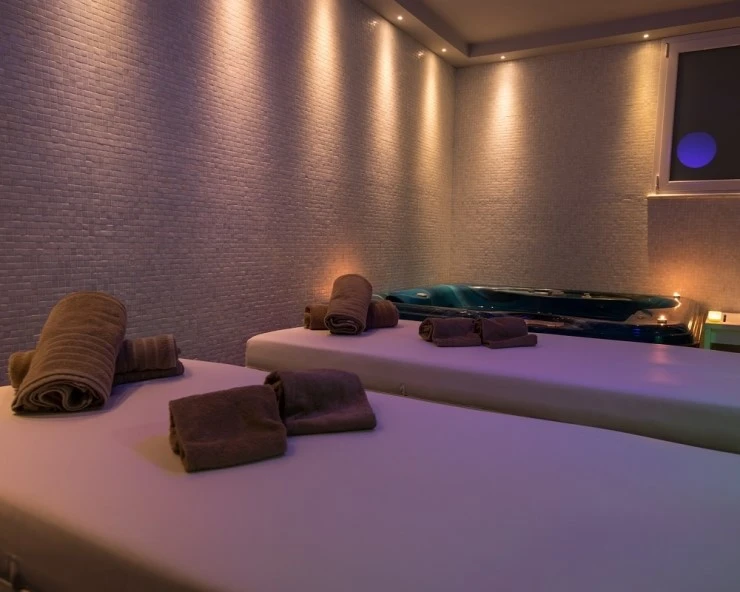 D75_7296.jpg?type=w2