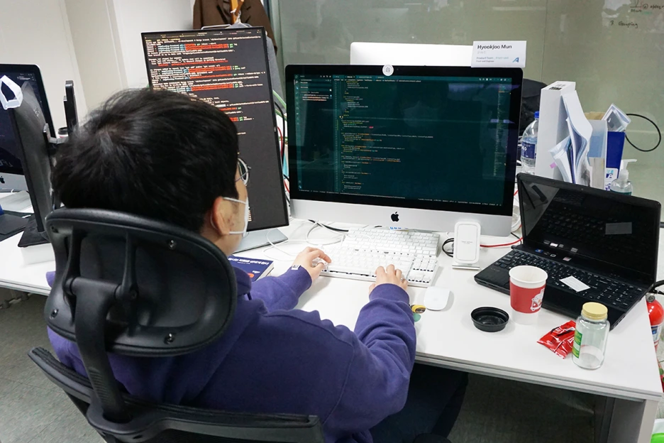 %ED%98%81%EC%A3%BC3.png?type=w1