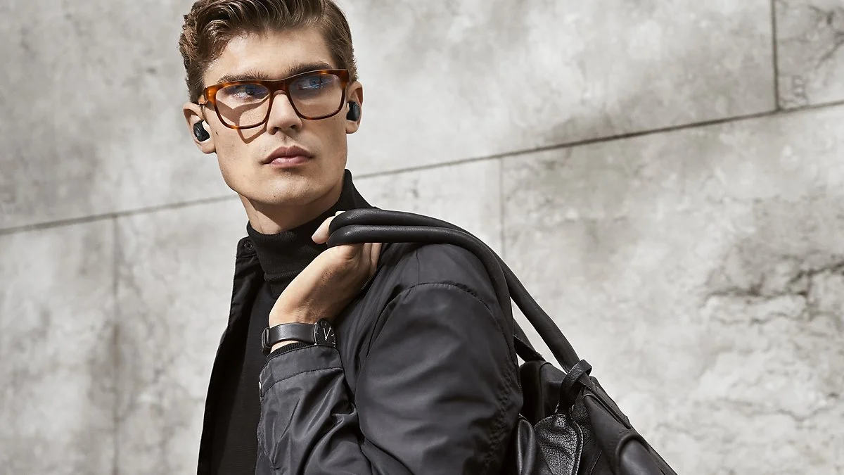 E8_Black_7.jpg?type=w1200