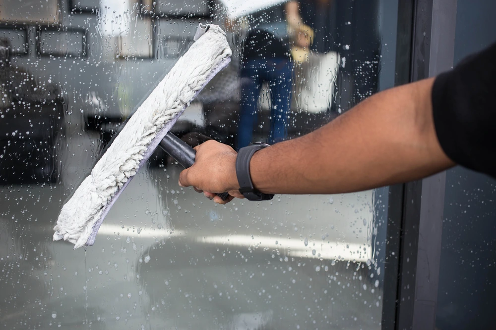 31357420_6095401636085_3154645365718777856_n.png?type=w1200