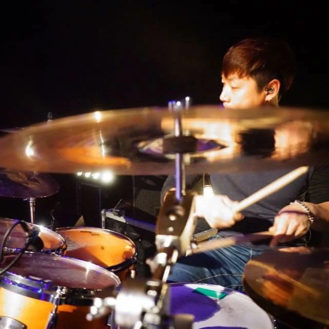 %EC%88%A8%EA%B3%A0_%EC%88%A8%EC%9D%80%EA%B3%A0%EC%88%98_%EC%9A%94%EC%B2%AD%EC%9E%90%EC%9D%B8%ED%84%B0%EB%B7%B0_%EB%93%9C%EB%9F%BC%EB%A0%88%EC%8A%A8_%EC%82%AC%EC%A7%841.jpeg?type=w773