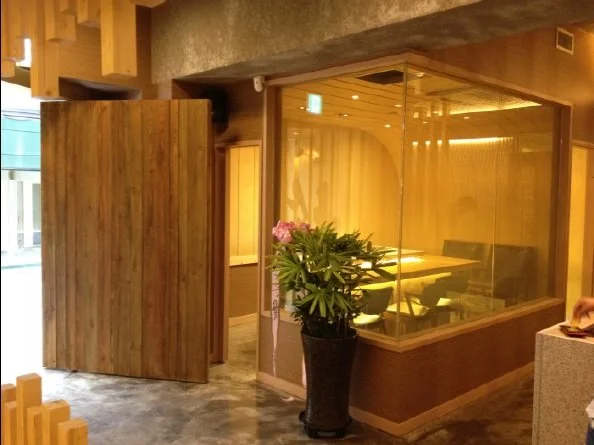 %EC%B6%9C%EC%9E%85%EB%AC%B8%28%EC%86%8C%EB%82%98%EB%AC%B4%291.jpg?type=w1200