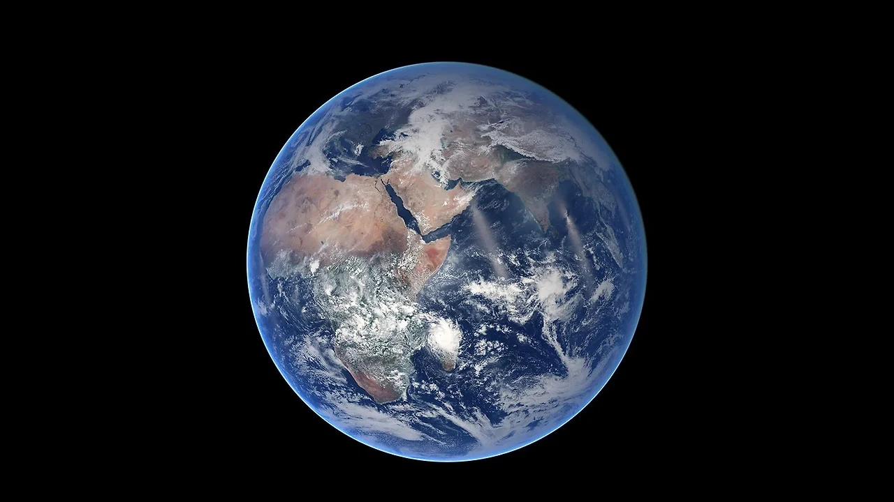 earth-1-jpg.webp?w=1600