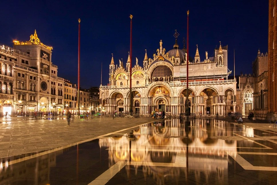 basilica-san-marco-reflections-at-night-venice.jpg?type=w966