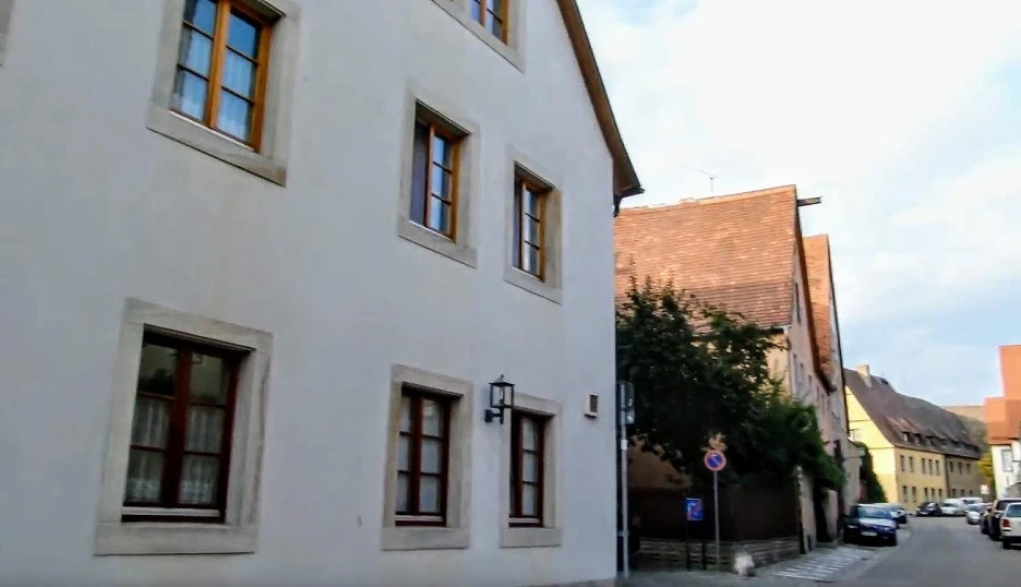 Screenshot_2019-08-27_at_16.05.10_(1).jpg?type=w1