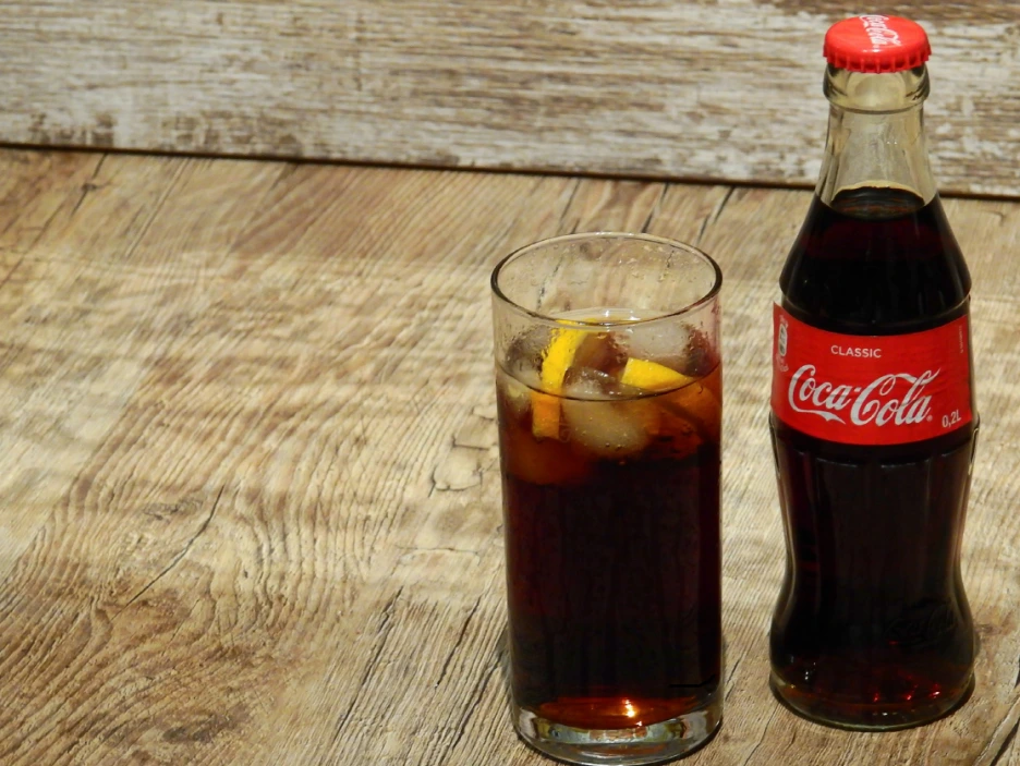 %EC%BD%9C%EB%9D%BC.png?type=w1