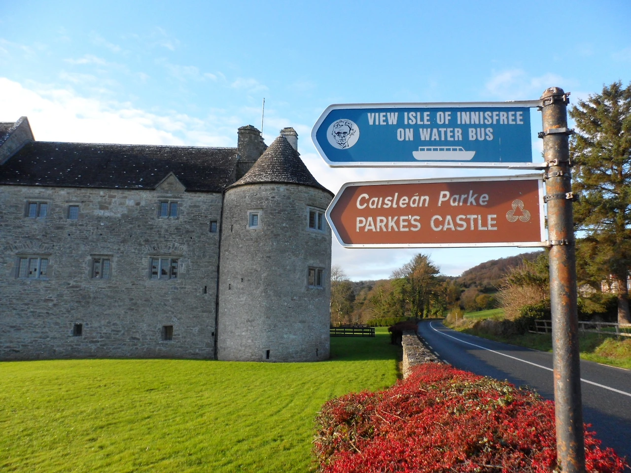 Parke castle (14).JPG