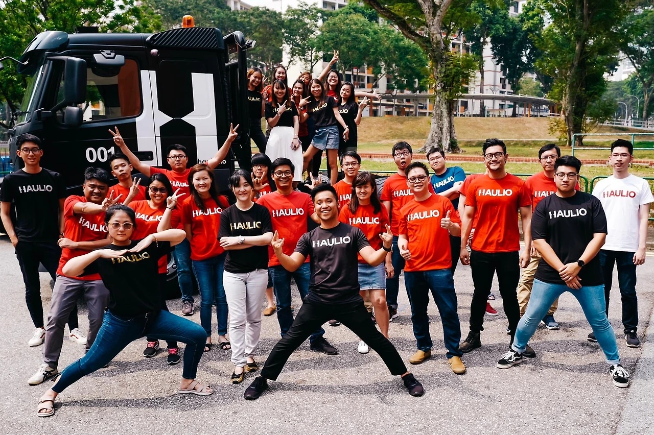 Haulio_Team1.jpeg