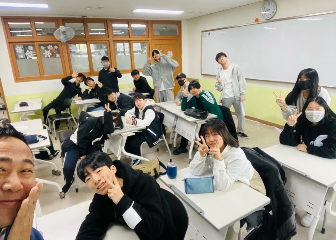 img.jpg?credential=yqXZFxpELC7KVnFOS48ylbz2pIh7yKj8&expires=1767193199&allow_ip=&allow_referer=&signature=OBRXYRiI2rqNI7EdRD%2F3DpBEvsM%3D