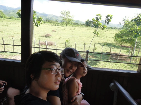 99040E3359F71E1B18EED8