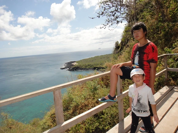 9904833359FBC5070CAB3D