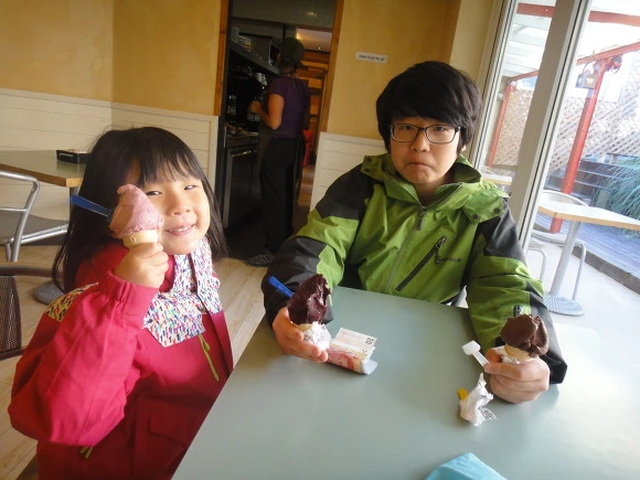 99EE693359F5F07D2CF821