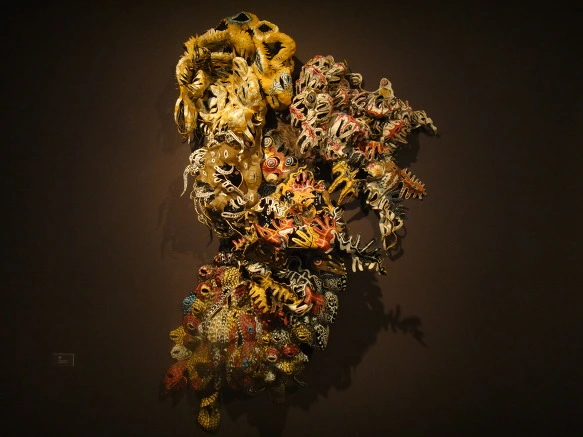 2406483C5609692D2BB841