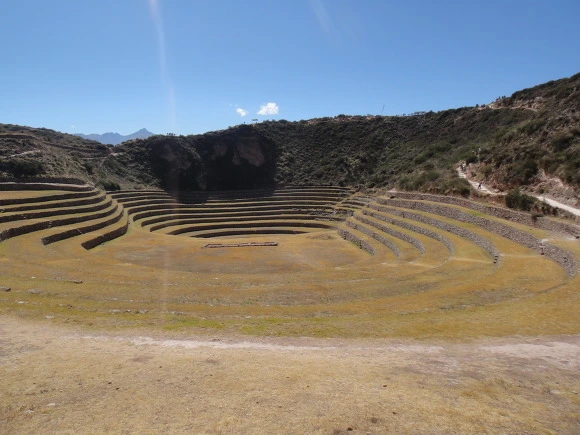 9976203359FAE3B526D047