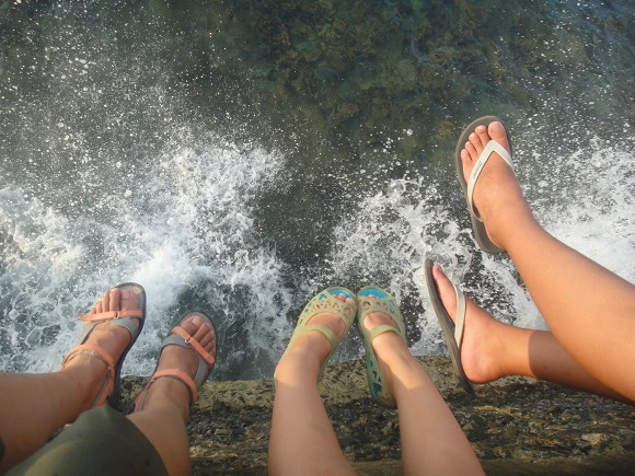 9944EE3359F8077518BF4E