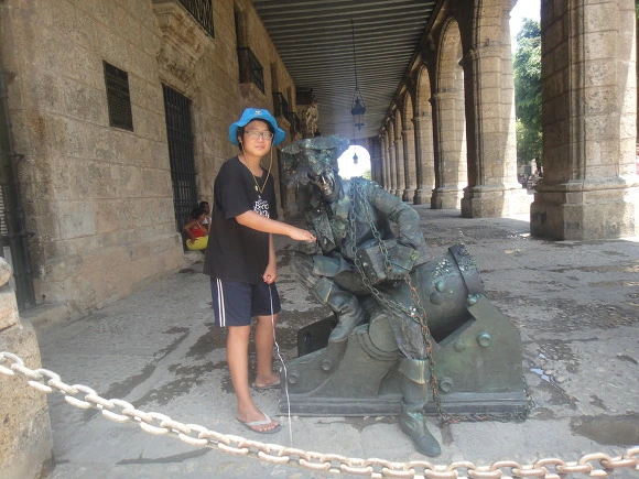 9999BE3359F7FB75223F17