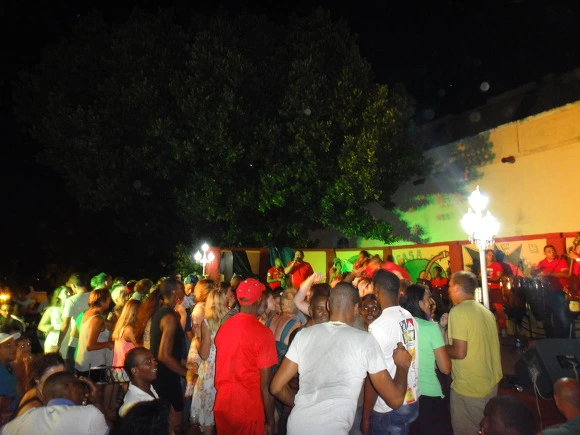 9969203359F740652DA049