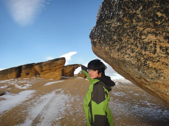 9911FF3359F5E9C324AA60