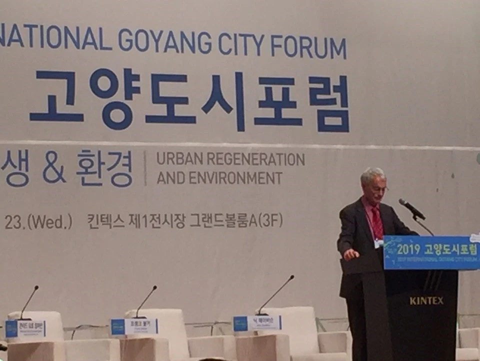 i_09gUd018svc1lcpzl252f9eu_ewl4x0.jpg?type=w966