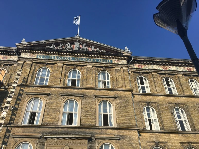 IMG_4489.JPG?type=w773