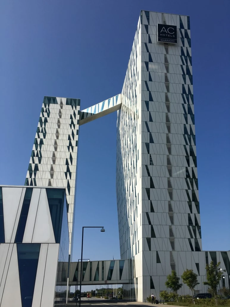 IMG_4687.JPG?type=w773