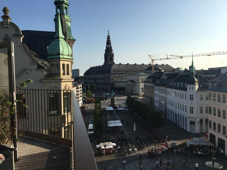 IMG_4947.JPG?type=w773