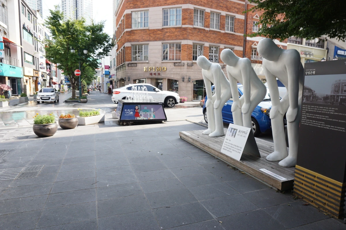 크기변환_광복 73주년 태극기 아리랑 길가전시회 (33).JPG