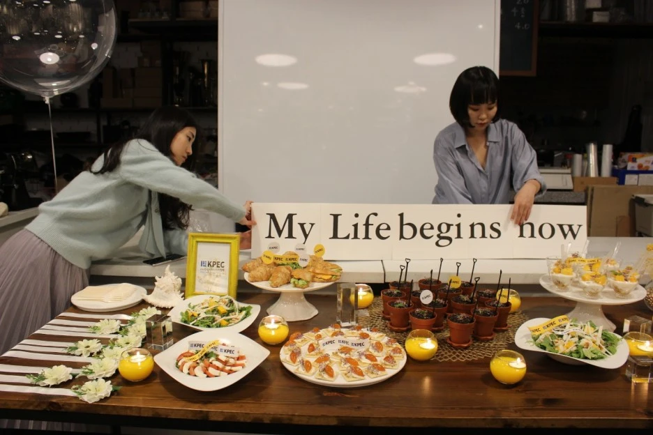 VVVV_(2).jpg?type=w1