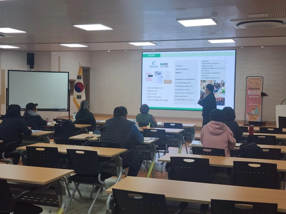 zxzx_(1).jpg?type=w1