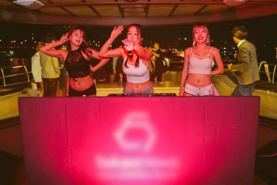 FB_IMG_1527821117914.jpg?type=w1