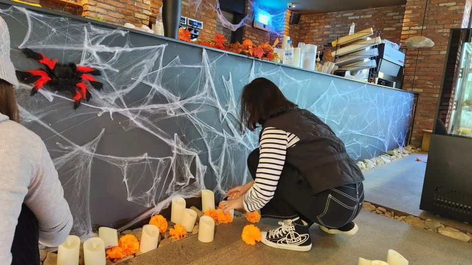 %ED%95%A0%EB%A1%9C%EC%9C%88%ED%8C%8C%ED%8B%B0_(7).jpg?type=w1