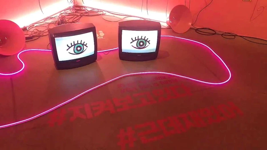 %ED%80%B8%EC%A0%84%EC%8B%9C_%EC%9D%8C%EC%95%85%EB%8C%80%EC%B2%B4.mp4_000169280.jpg?type=w1