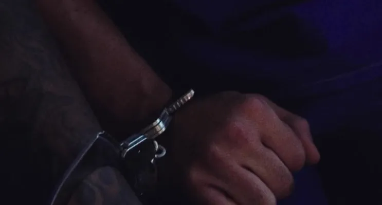 Felon.2008.720p.BluRay.x264-SiNNERS.mkv_20120721_200200.343.jpg?type=w2