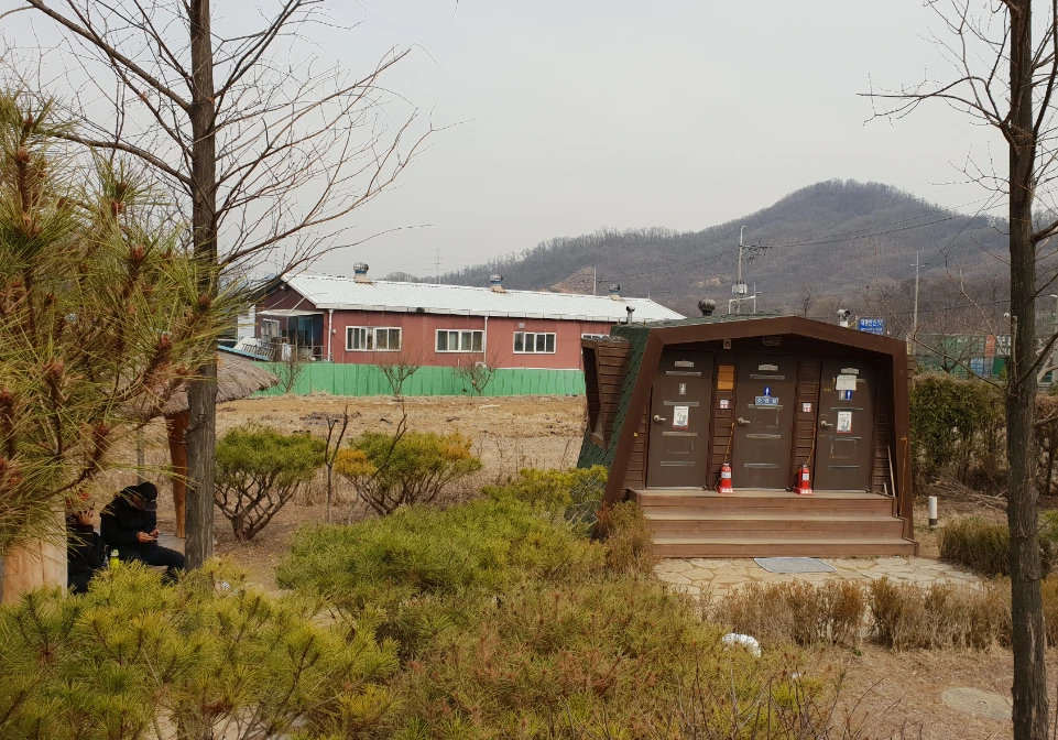 도덕길 화장실.PNG
