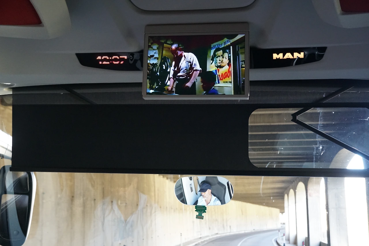 체팔루 행 버스.JPG