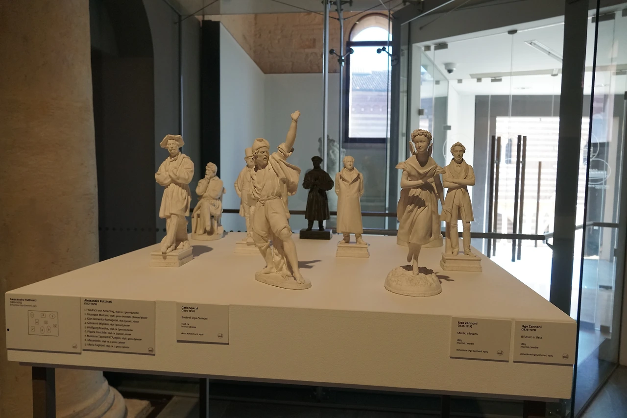 푸티나티의 미니어처들.JPG