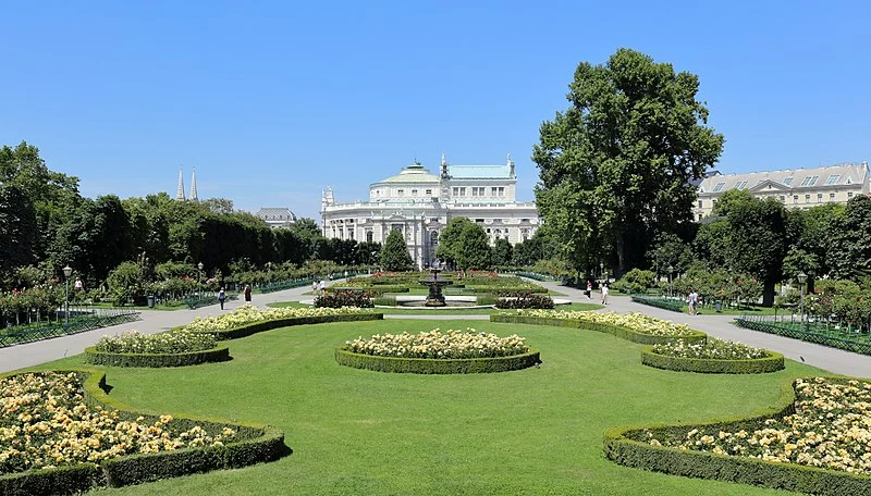 800px-Wien_-_Volksgarten.JPG