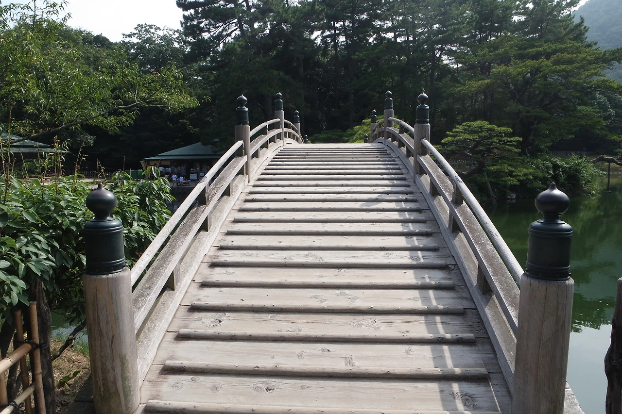 린쓰린 다리 다리.JPG