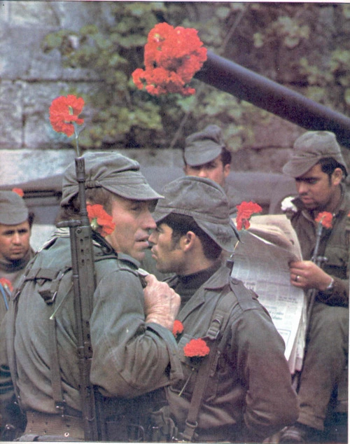 1974_news_carnation_revolution_01.jpg?type=w773