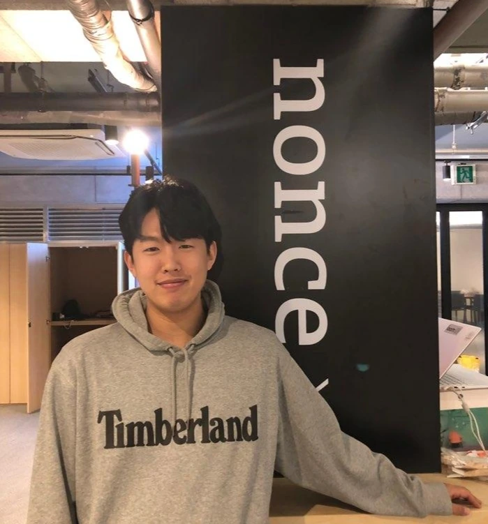 윤우 메인.jpeg